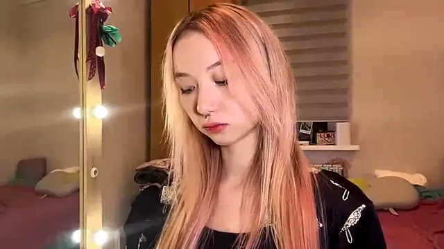 PinkTraible online show from February 14, 2026, 1:11 pm