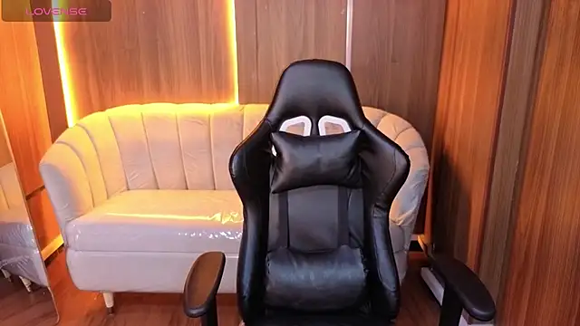 Snapshot of Hadda_crazy_b chatting on February 26, 2026, 8:25 am Hadda crazy b online show from February 26, 2026, 8:25 am