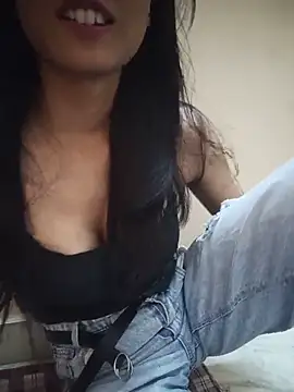 Snapshot of Sexycouple_09 chatting on May 16, 2026, 10:25 am Sexycouple 09 online show from May 16, 2026, 10:25 am