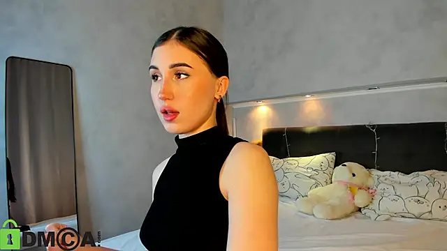 Emily Lews online show from March 3, 2026, 1:12 am