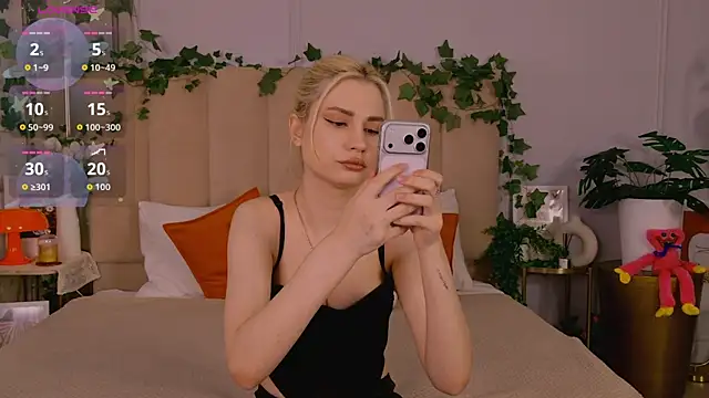 JadenLove  online show from May 18, 2026, 5:07 pm