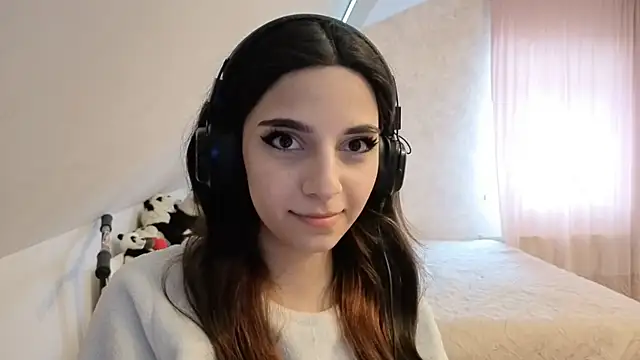 Snapshot of Blissmissataeses chatting on May 22, 2026, 8:23 am Blissmissataeses online show from May 22, 2026, 8:23 am