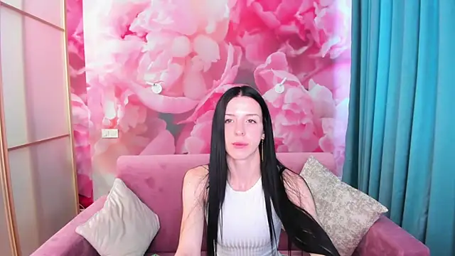 Snapshot of NoirDiva chatting on June 8, 2026, 5:41 am NoirDiva online show from June 8, 2026, 5:41 am