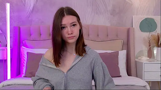 RebecaFields online show from April 25, 2026, 3:09 pm