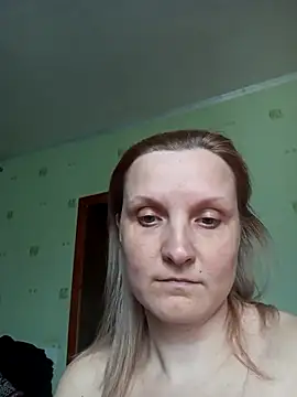 SusanGold9211 online show from March 26, 2026, 9:40 am