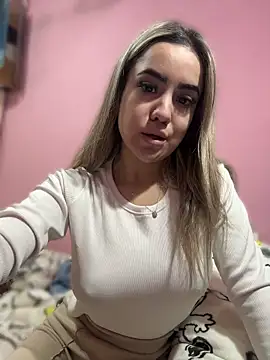 bellabarbiex online show from May 31, 2026, 11:27 pm