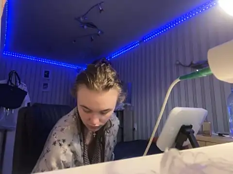 Snapshot of melissashineee chatting on February 26, 2026, 11:54 am melissashineee online show from February 26, 2026, 11:54 am