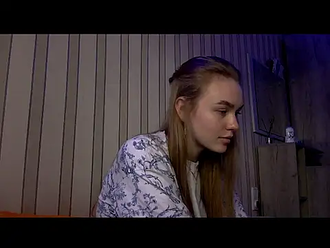 Snapshot of melissashineee chatting on February 17, 2026, 10:45 am melissashineee online show from February 17, 2026, 10:45 am