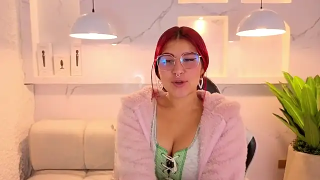 Snapshot of emily__tp chatting on February 25, 2026, 12:38 pm emily tp online show from February 25, 2026, 12:38 pm