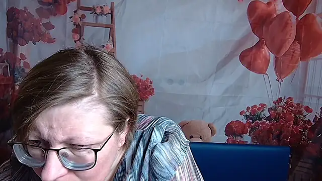 Snapshot of RadaChudna chatting on February 18, 2026, 6:11 am RadaChudna online show from February 18, 2026, 6:11 am