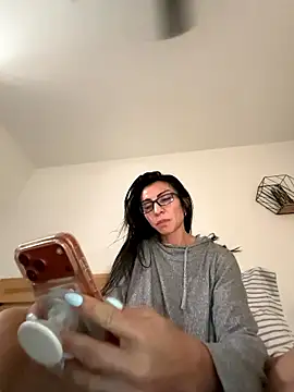 Snapshot of lunasexy79 chatting on April 9, 2026, 2:01 pm lunasexy79 online show from April 9, 2026, 2:01 pm