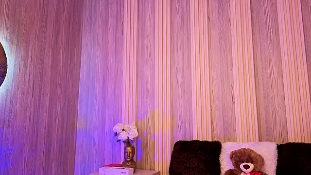 Snapshot of Isabellaa_Rosee chatting on July 29, 2026, 7:57 pm Isabellaa Rosee online show from July 29, 2026, 7:57 pm