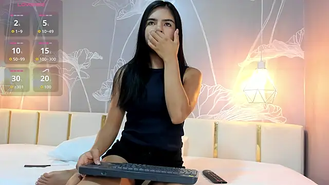 Snapshot of emily_cute4u chatting on April 11, 2026, 7:56 am emily cute4u online show from April 11, 2026, 7:56 am