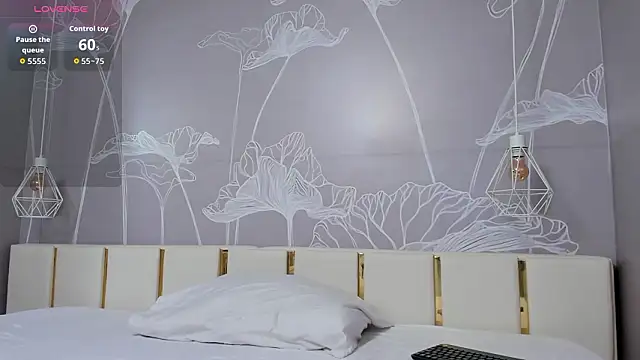 Snapshot of emily_cute4u chatting on March 8, 2026, 10:40 am emily cute4u online show from March 8, 2026, 10:40 am