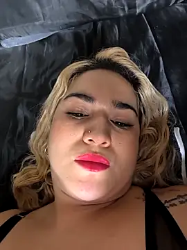 Snapshot of violet-grey chatting on March 19, 2026, 1:00 pm violet-grey online show from March 19, 2026, 1:00 pm