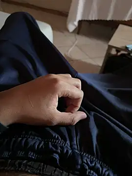 colouredboyfrombelhar online show from April 15, 2026, 11:38 am