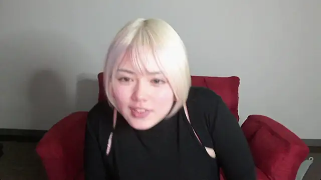 uru luv000 online show from February 19, 2026, 8:22 am