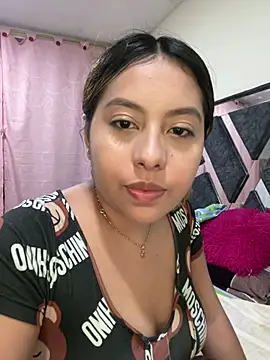 Snapshot of Emiily_joee_ chatting on June 10, 2026, 1:51 am Emiily joee online show from June 10, 2026, 1:51 am