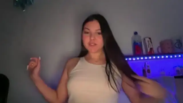 yourmila1 online show from March 5, 2026, 10:27 pm