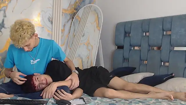 YOUNG BOYS HELL online show from June 19, 2026, 2:06 am
