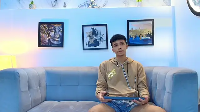 YOUNG BOYS HELL online show from April 1, 2026, 1:19 am