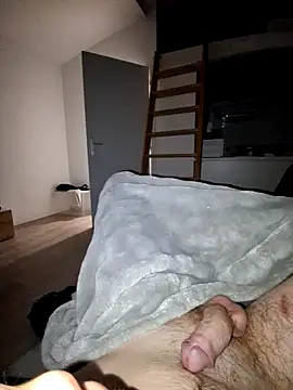 Diego33490 online show from April 18, 2026, 11:27 pm