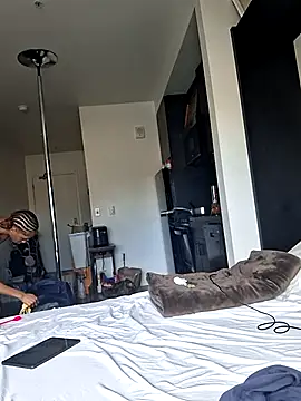 Cinnamonbunn online show from March 16, 2026, 9:17 pm