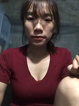 Snapshot of Sukem-mut chatting on May 10, 2026, 3:25 pm Sukem-mut online show from May 10, 2026, 3:25 pm