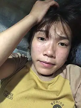 Snapshot of Sukem-mut chatting on May 21, 2026, 1:19 pm Sukem-mut online show from May 21, 2026, 1:19 pm