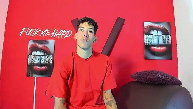 GREEN BOYS online show from March 14, 2026, 7:36 am