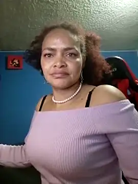 Snapshot of Helensex1 chatting on February 24, 2026, 9:15 pm Helensex1 online show from February 24, 2026, 9:15 pm