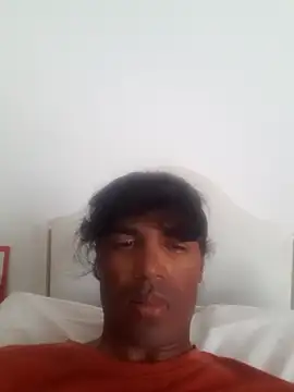 Snapshot of isuru_lakshan chatting on July 9, 2026, 3:11 pm isuru lakshan online show from July 9, 2026, 3:11 pm