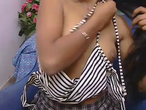 Snapshot of its-taniya chatting on April 22, 2026, 5:58 am its-taniya online show from April 22, 2026, 5:58 am