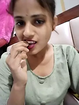 Snapshot of samayra1144 chatting on April 19, 2026, 2:51 pm samayra1144 online show from April 19, 2026, 2:51 pm