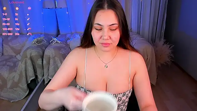 Lina Loon online show from March 2, 2026, 4:47 pm