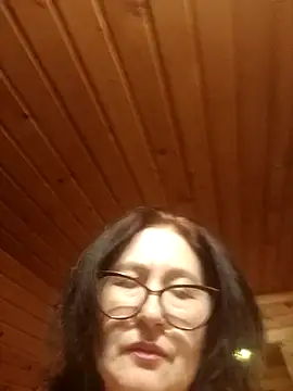 Vikimoon11211 online show from February 17, 2026, 7:11 pm