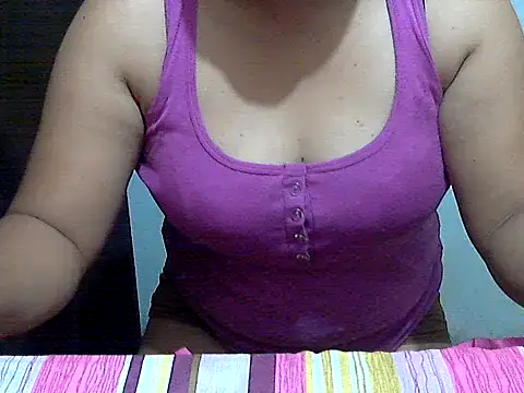 AsianTemptxxx online show from February 15, 2026, 1:32 pm