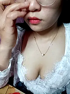 Eye-squirt online show from February 24, 2026, 3:57 pm