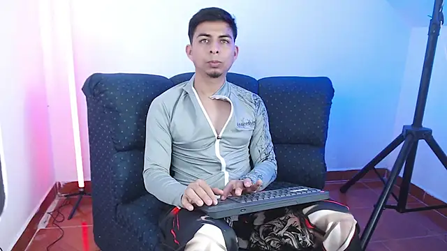 polloCol4U online show from April 11, 2026, 4:42 am