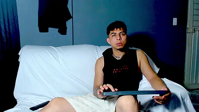 polloCol4U online show from March 12, 2026, 12:27 am