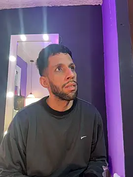 Snapshot of Karim_mansur chatting on March 18, 2026, 1:31 am Karim mansur online show from March 18, 2026, 1:31 am