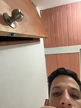 Snapshot of Karim_mansur chatting on March 19, 2026, 12:38 pm Karim mansur online show from March 19, 2026, 12:38 pm