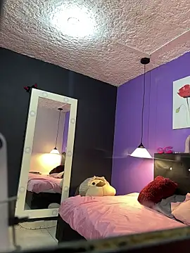 Snapshot of Karim_mansur chatting on March 3, 2026, 11:28 am Karim mansur online show from March 3, 2026, 11:28 am