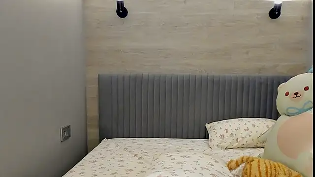 Snapshot of Mary_Phoenix chatting on May 24, 2026, 8:09 pm Mary Phoenix online show from May 24, 2026, 8:09 pm