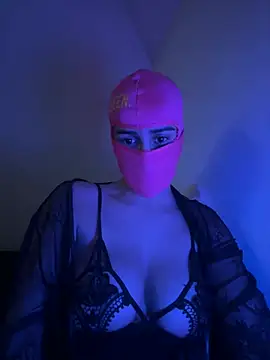 Esmeralda972 online show from February 19, 2026, 7:22 pm