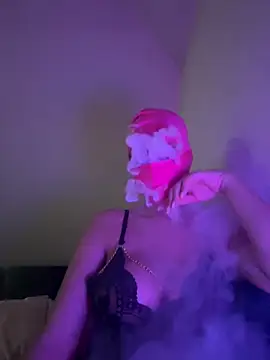 Esmeralda972 online show from February 17, 2026, 5:54 pm