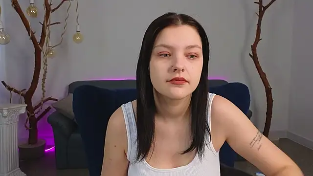 Snapshot of DeliaEffy chatting on March 8, 2026, 1:25 pm DeliaEffy online show from March 8, 2026, 1:25 pm