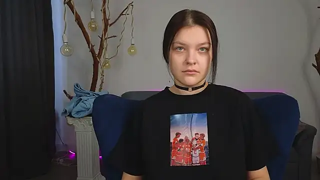 Snapshot of DeliaEffy chatting on March 21, 2026, 1:15 pm DeliaEffy online show from March 21, 2026, 1:15 pm