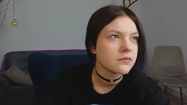 Snapshot of DeliaEffy chatting on March 23, 2026, 12:49 pm DeliaEffy online show from March 23, 2026, 12:49 pm