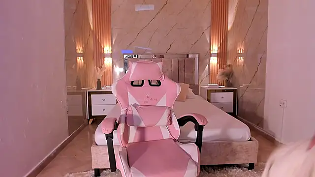 your whore Salome online show from March 4, 2026, 6:48 pm